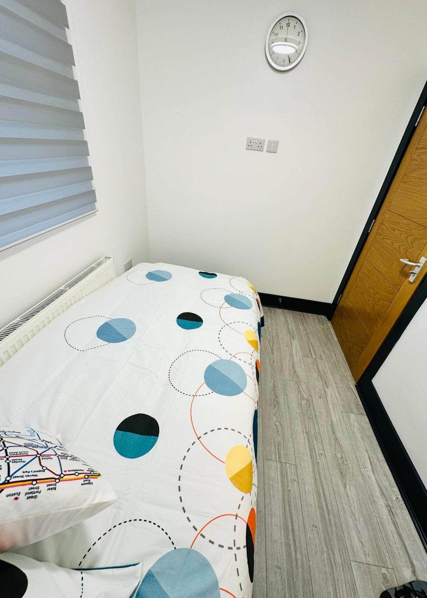 Great Place To Live In Dartford - Kent Aparthotel ภายนอก รูปภาพ
