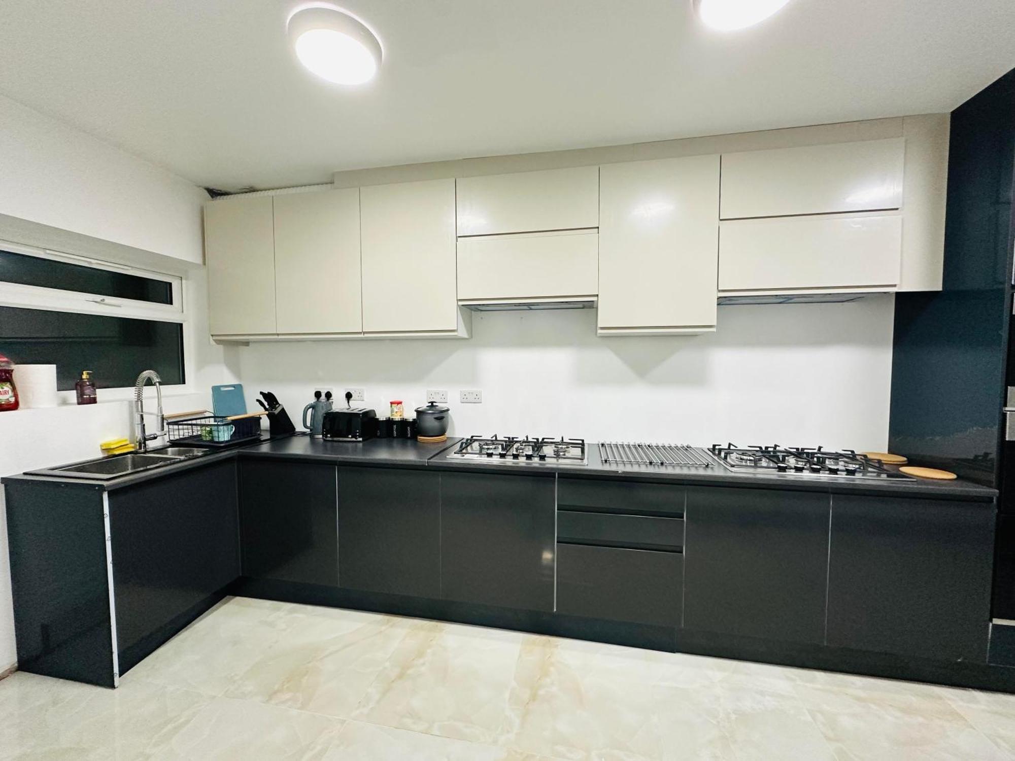 Great Place To Live In Dartford - Kent Aparthotel ภายนอก รูปภาพ